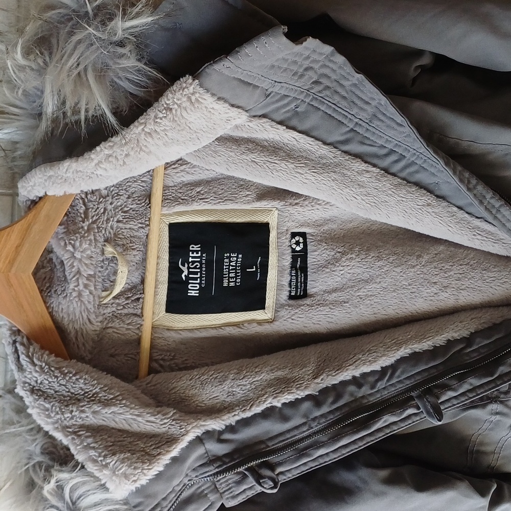 Hollister 3/4 Length Winter Jacket - Picture 4 of 6